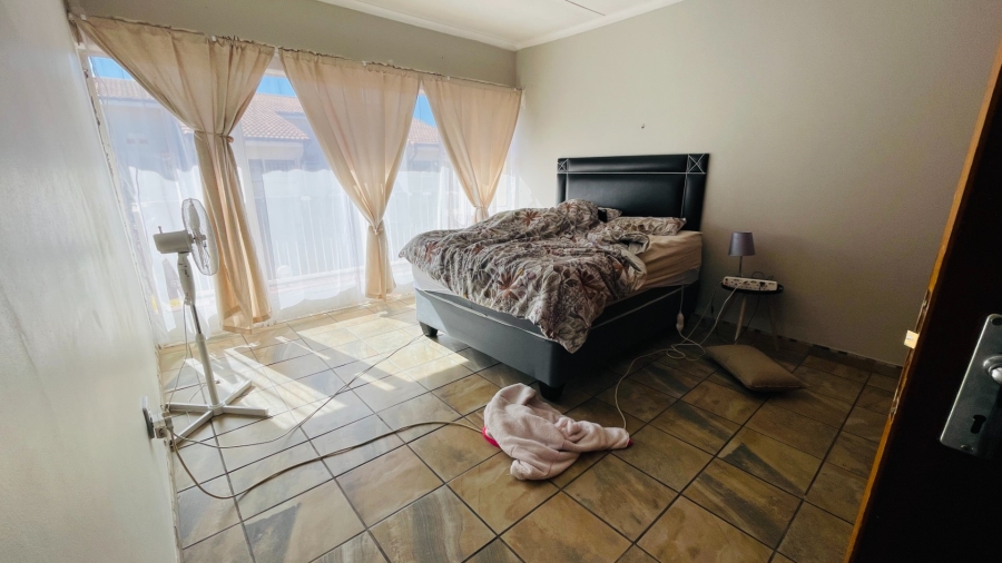 2 Bedroom Property for Sale in Potchefstroom South North West